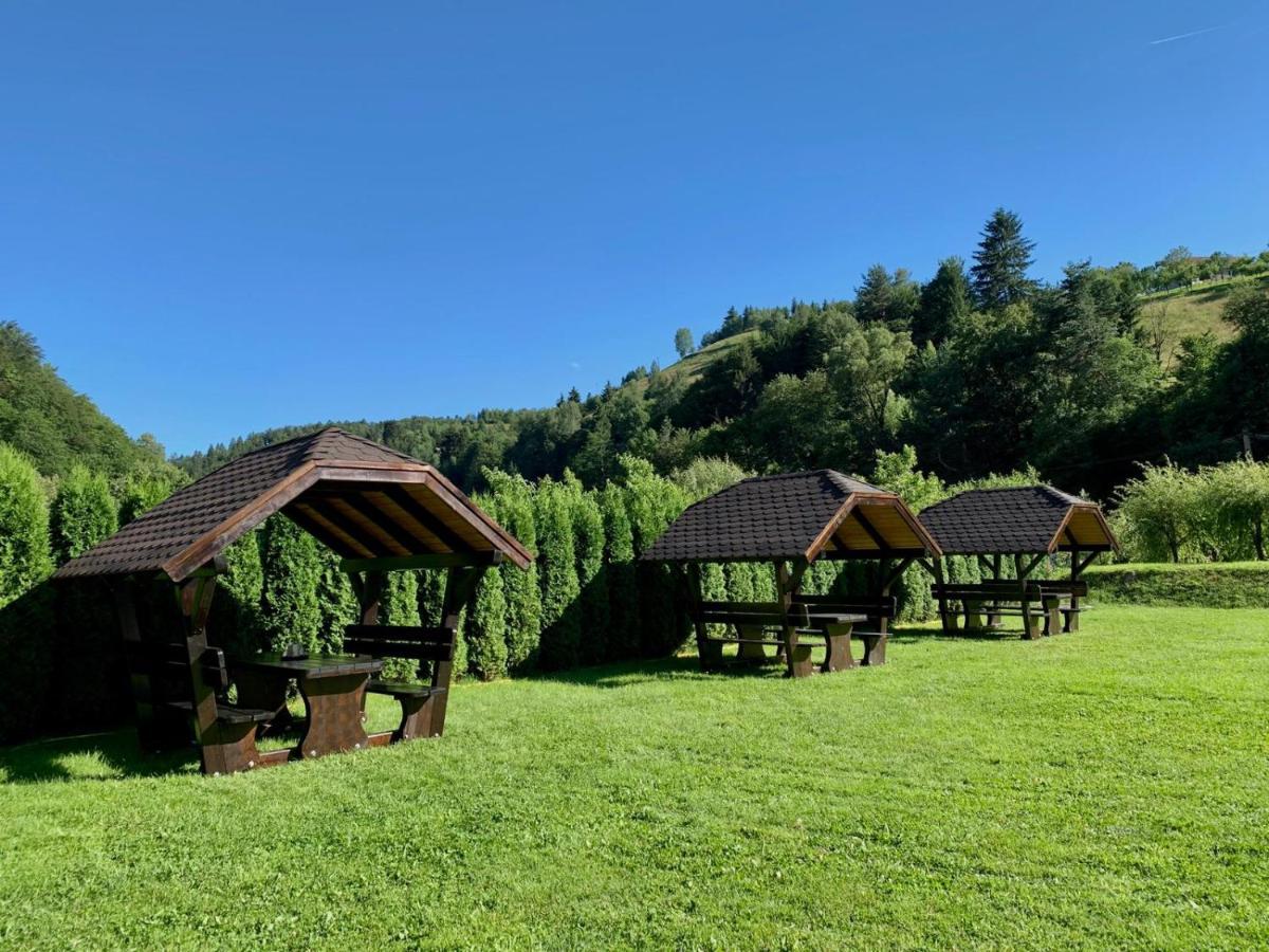 Flori De Mar Hotel Poiana Mărului Buitenkant foto