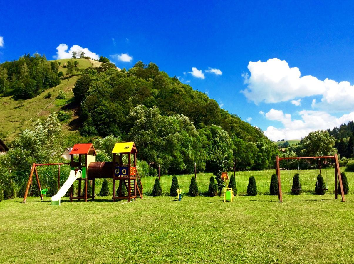 Flori De Mar Hotel Poiana Mărului Buitenkant foto