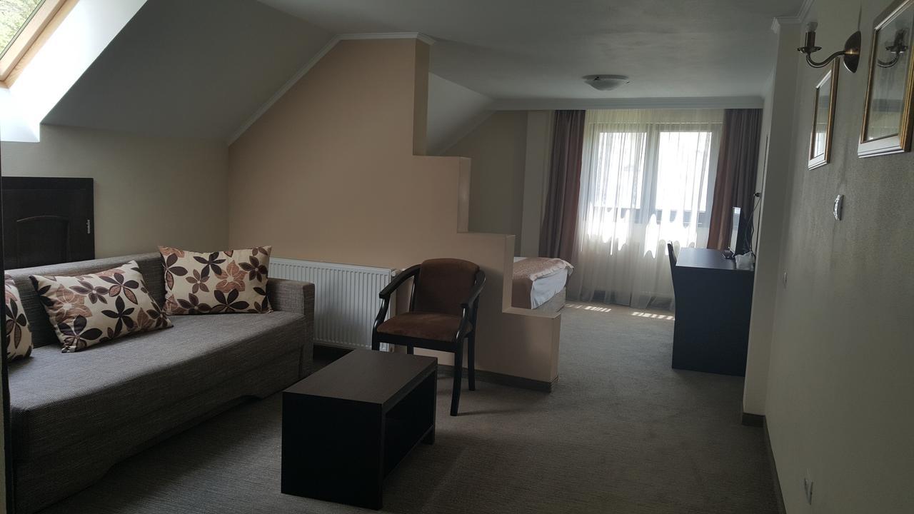 Flori De Mar Hotel Poiana Mărului Buitenkant foto