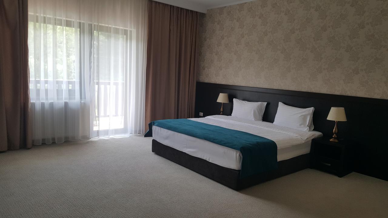 Flori De Mar Hotel Poiana Mărului Buitenkant foto