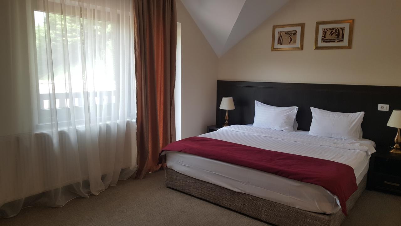 Flori De Mar Hotel Poiana Mărului Buitenkant foto
